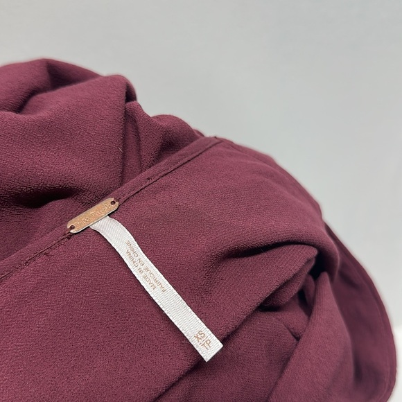 Free People Crop Top Cropped Long Sleeve Blouse V Neck Crepe Boho Maroon Size XS - Picture 8 of 9